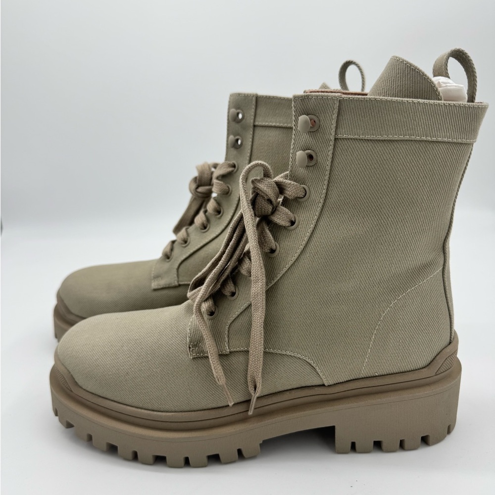 Ilio Smeraldo X Elizabeth Sulcer Combat Boot NWB